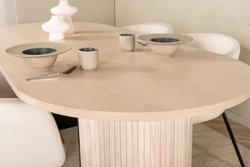 Bianca Matgrupp 200 cm Oval med 4 Berit stolar - Beige - Products - Möbler - Bord & matgrupp - Matgrupp