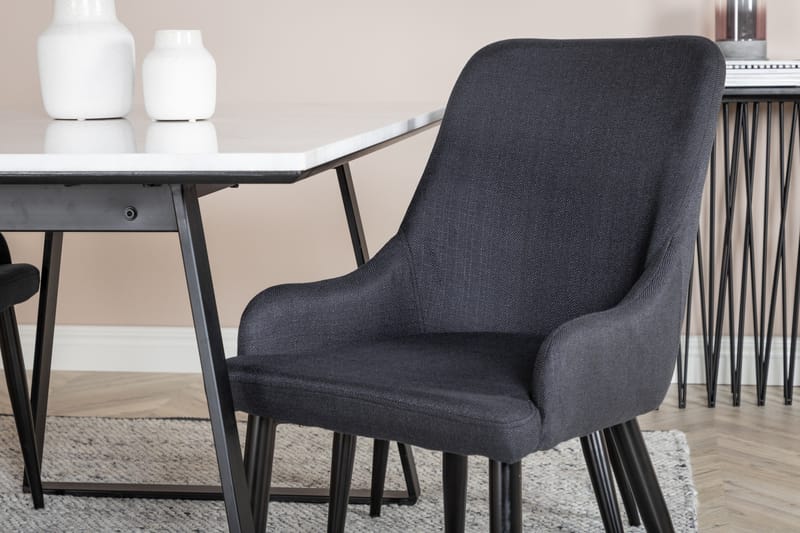 Estelle Matgrupp 140 cm Rektangulär med 4 Plaza stolar - Svart - Products - M öbler - Bord & matgrupp - Matgrupp