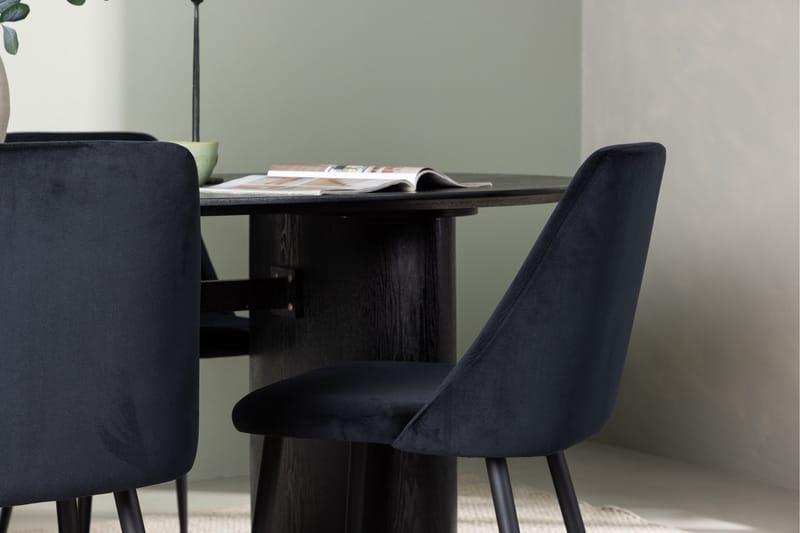 Isolde Matgrupp 180 cm Oval med 4 Night stolar - Svart - Products - Möbler - Bord & matgrupp - Matgrupp