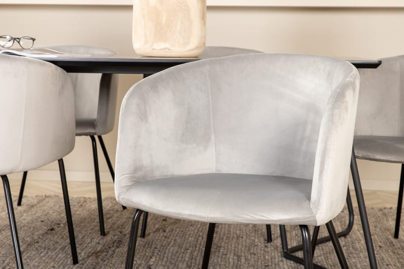 Petra Matgrupp 190 cm Rektangulär med 6 Berit stolar - Svart - Products - Möbler - Bord & matgrupp - Matgrupp