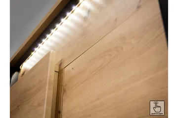 Quant 41x155 cm - Ek/Svart - Products - Möbler - TV- & Mediamöbler - TV bänk & mediabänk