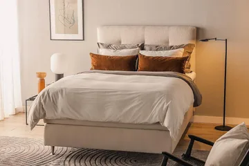 Oslo Lyx Sängpaket Kontinentalsäng 140x200 cm - Ljusbeige - Products - Möbler - Säng - Kontinentalsäng