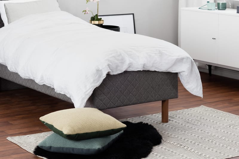 Sundborn Ramsäng 90x200 - Grå - Products - Möbler - Säng - Enkelsäng