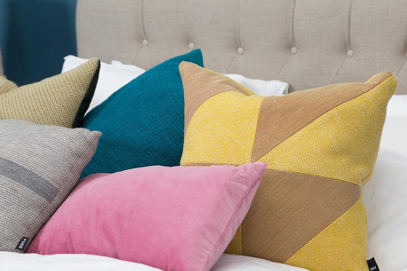 Wynne Kontinentalsäng 160x200Linoso - Beige - Products - Möbler - Säng - Kontinentalsäng