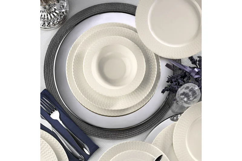 Adine Middagsservis 24 Delar Porslin - Vit - Products - Servering & matlagning - Porslin