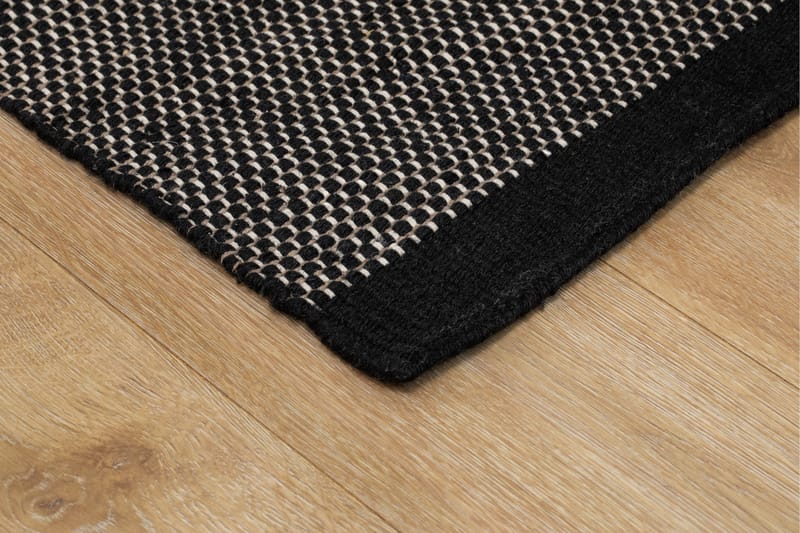 Torsby Ullmatta 200x290 cm Rektangulär - Svart - Products - Textil & mattor - Matta - Modern matta - Ullmatta