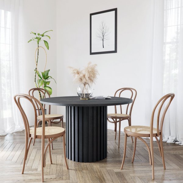 PiPi spisegruppe, rundt spisebord 120 cm inkl. 4 vintage bentwood Stol No18 - Sortbejdset tr