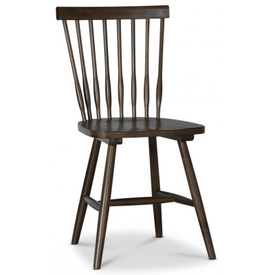 Trn stol i brunbejdset tr