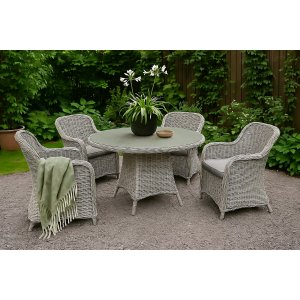 Spisesæt; 4 stole og spisebord Ø110 cm grå/rattan Spisesæt; 4 stole og spisebord Ø110 cm grå/rattan